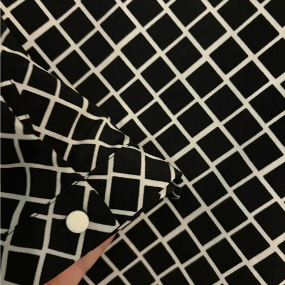 The Limited Womens Black White Tunic Style 3/4 Sleeve Check Pattern Sz Small Top - Picture 5 of 10